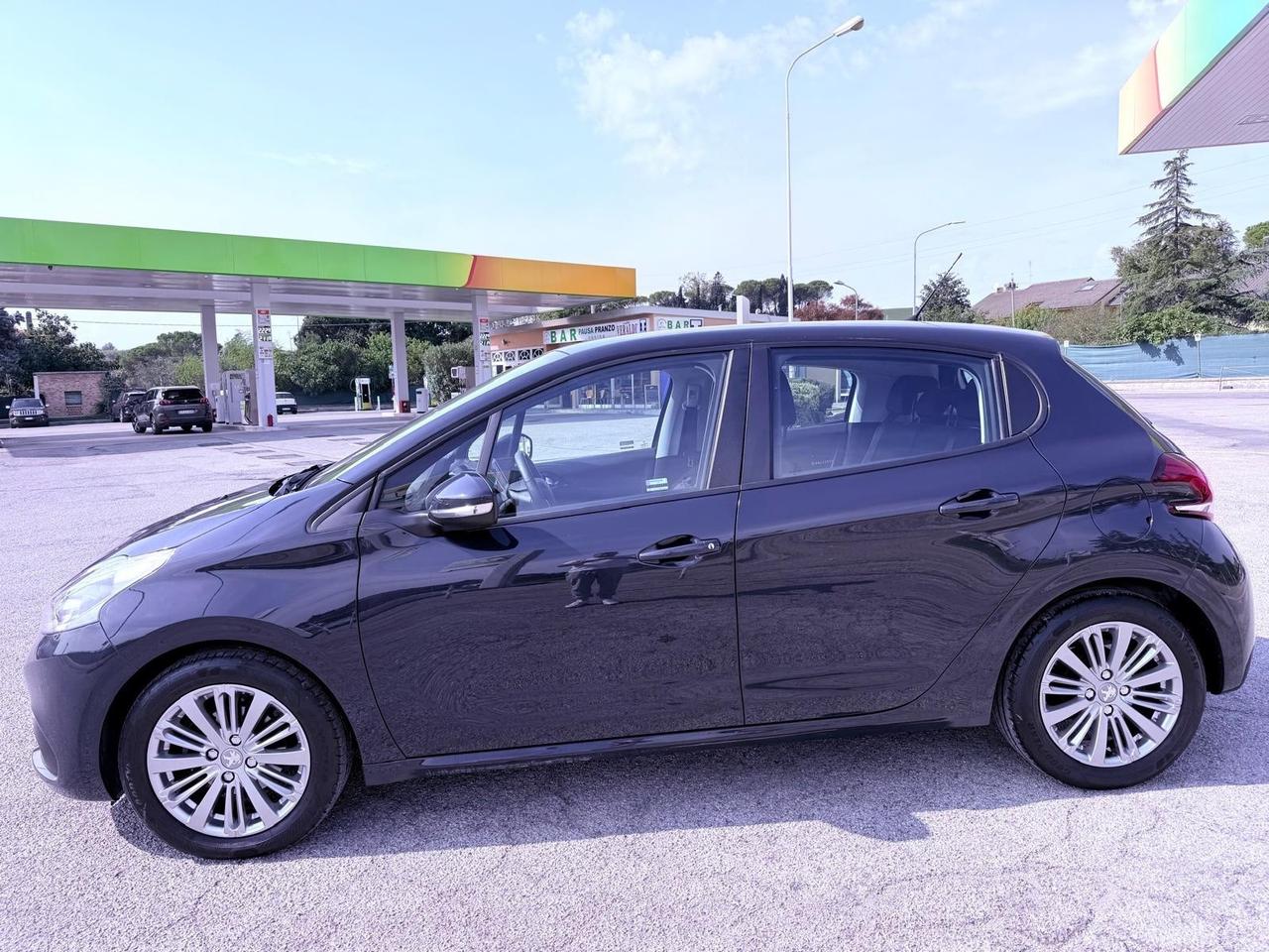 Peugeot 208 PureTech 82 Stop&Start 5 porte Allure