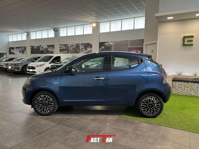 Lancia Ypsilon 1.0 FireFly 5 porte S&S Hybryd Gold