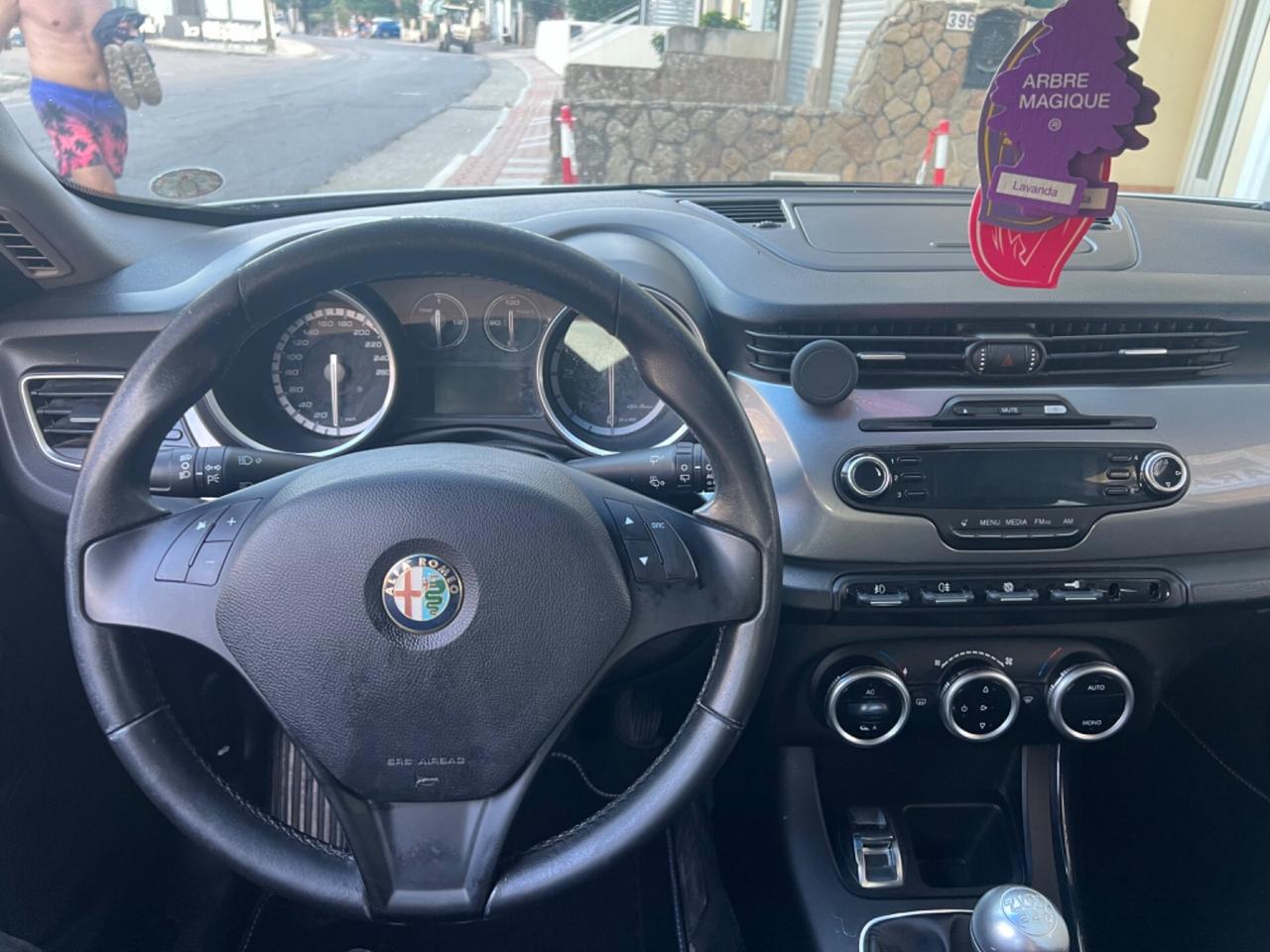 Alfa Romeo Giulietta 1.6 JTDm-2 105 CV Exclusive