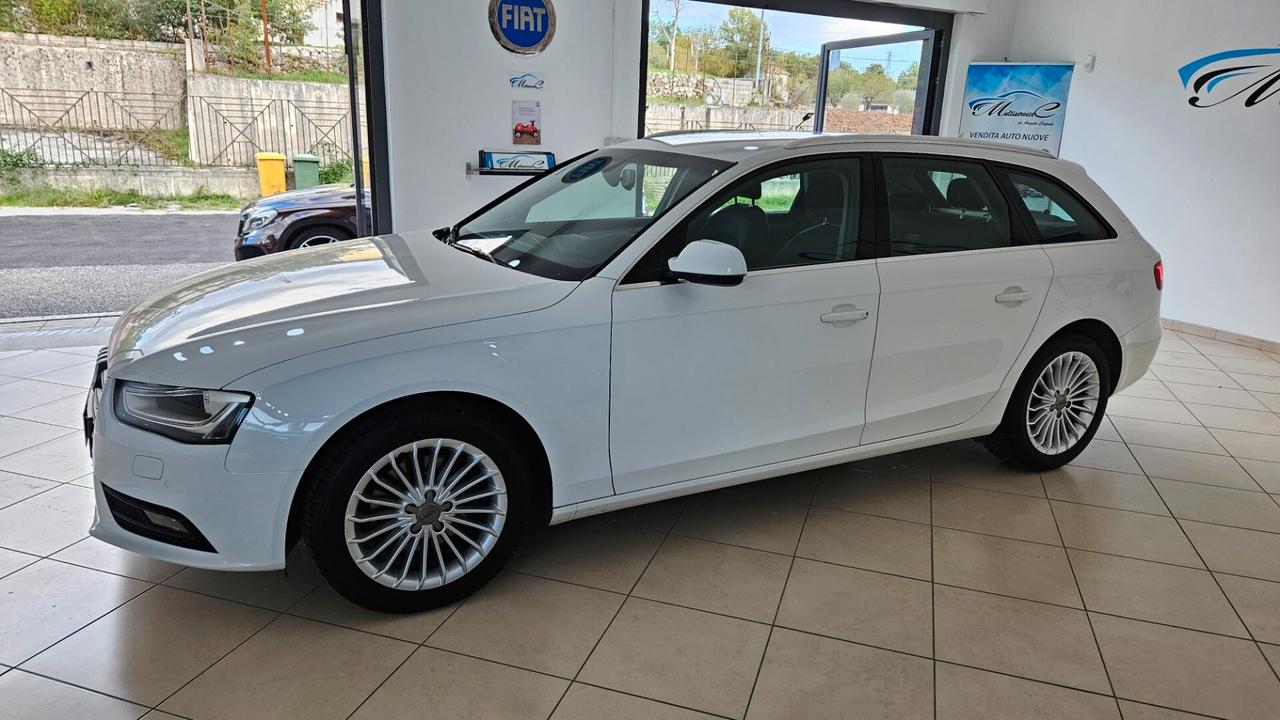 Audi A4 Avant 2.0 TDI 150 CV Automatica Gancio Traino