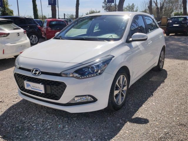 HYUNDAI i20 1.2 84cv Style CRUISE,CLIMA,CERCHI LEGA ..