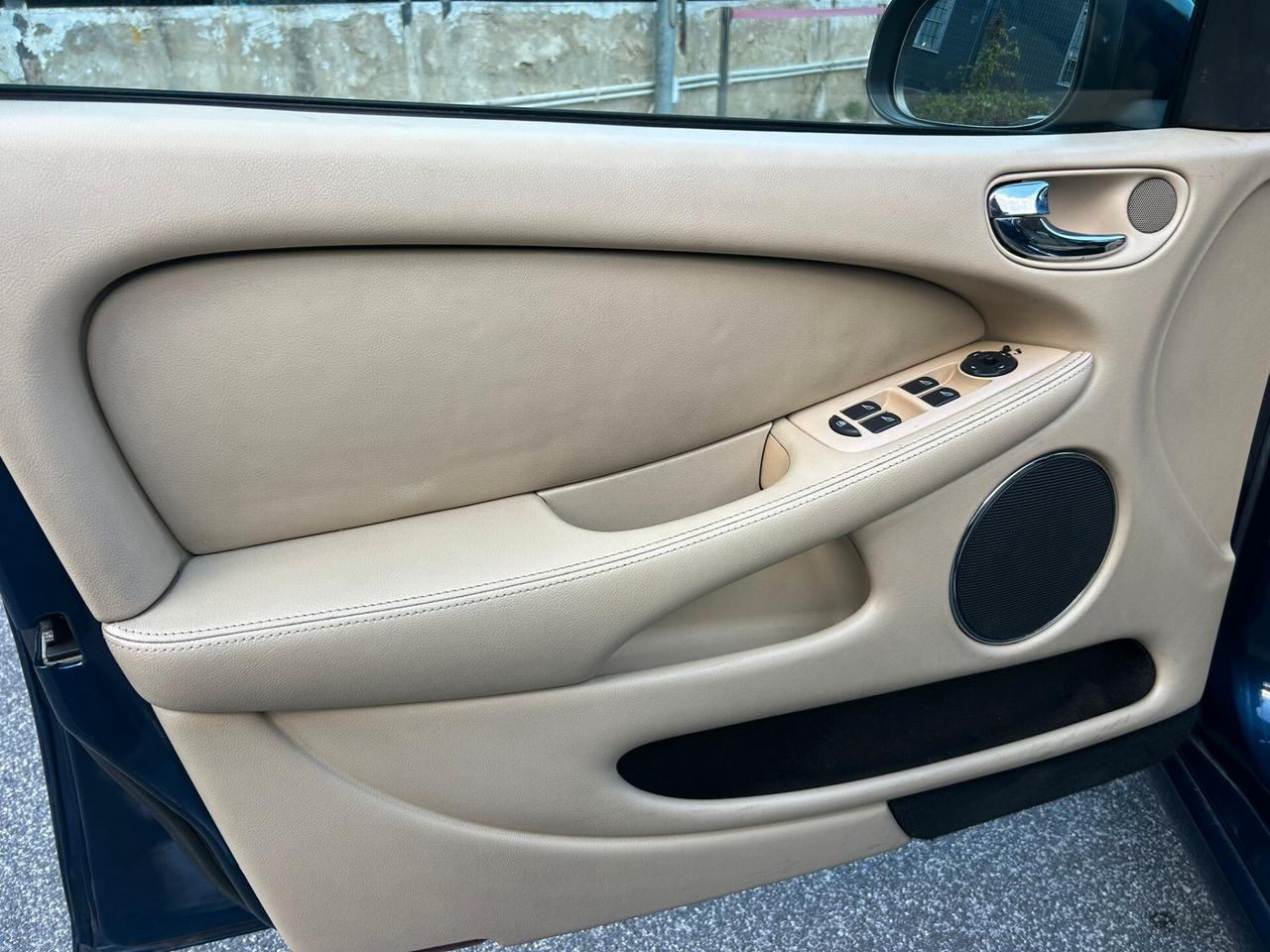 Jaguar X-Type 2.0D cat Luxury