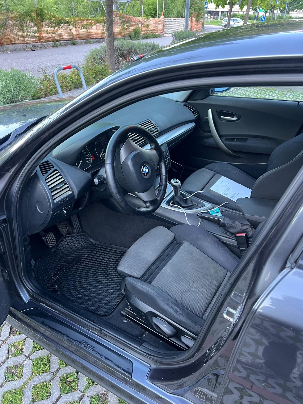 Bmw 118 118d cat 5 porte Attiva