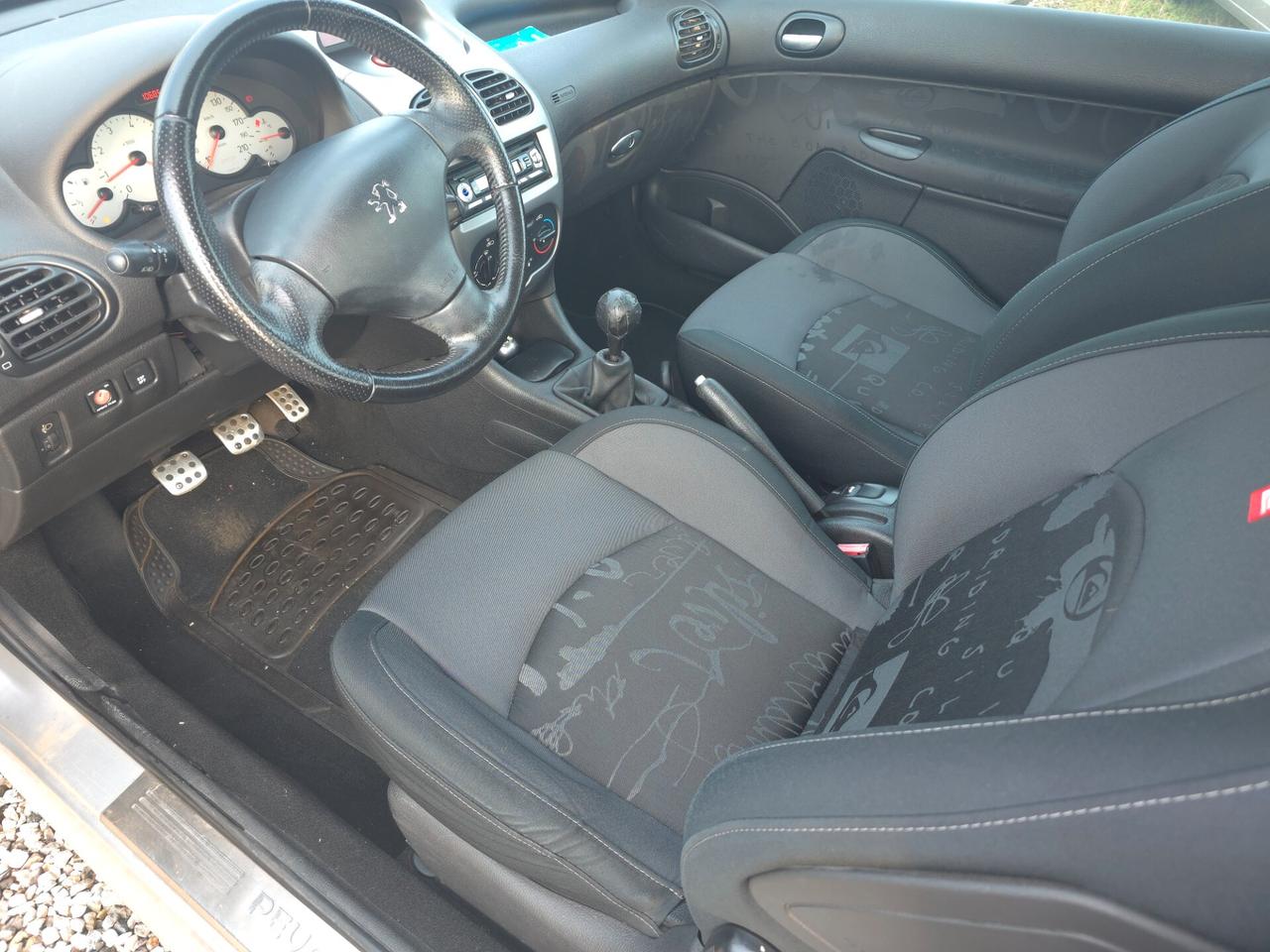 Peugeot 206 1.6 16V CC Enfant Terrible