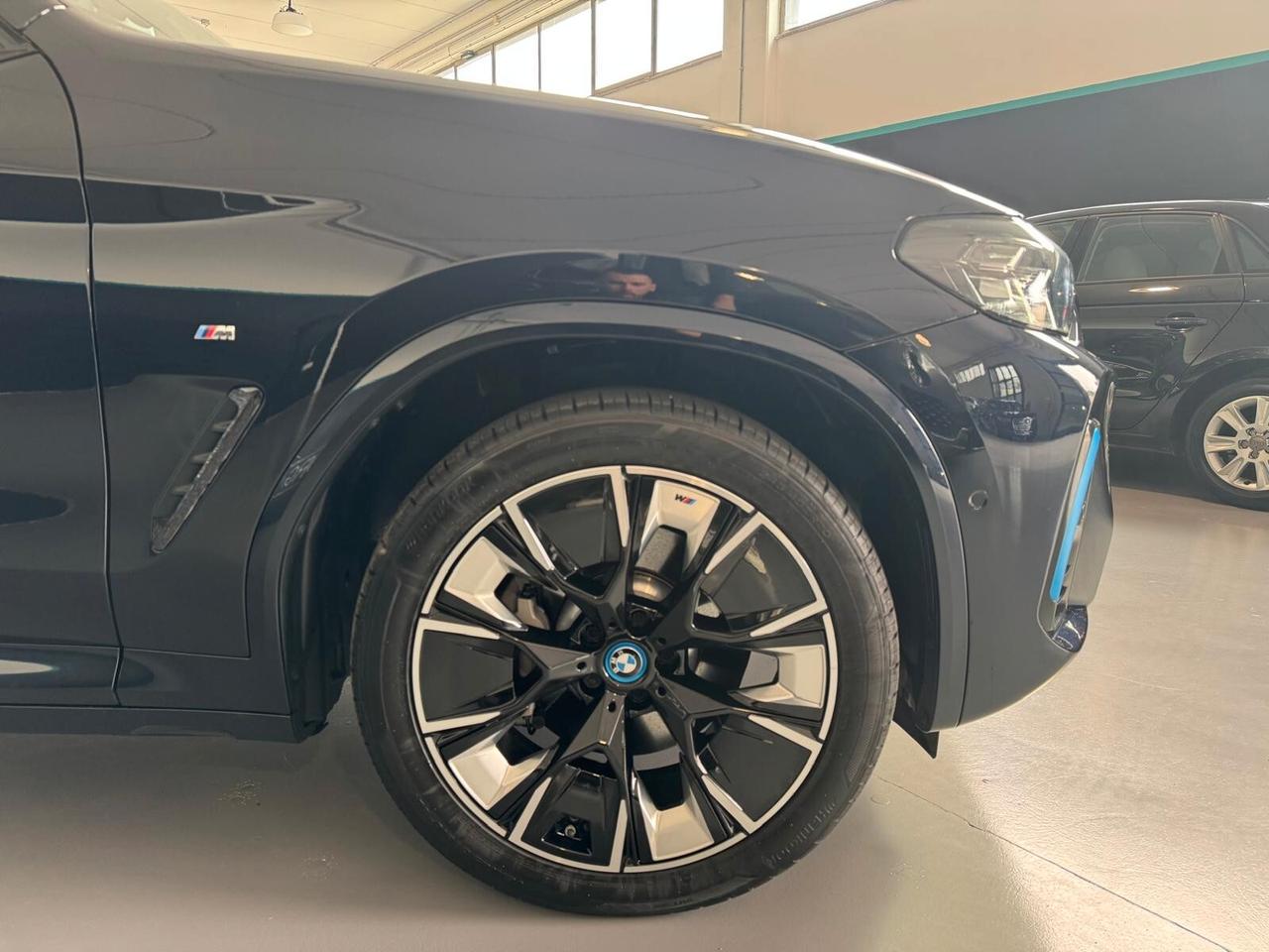 Bmw iX3 Impressive M Sport/Tetto/20"/HK HiFi