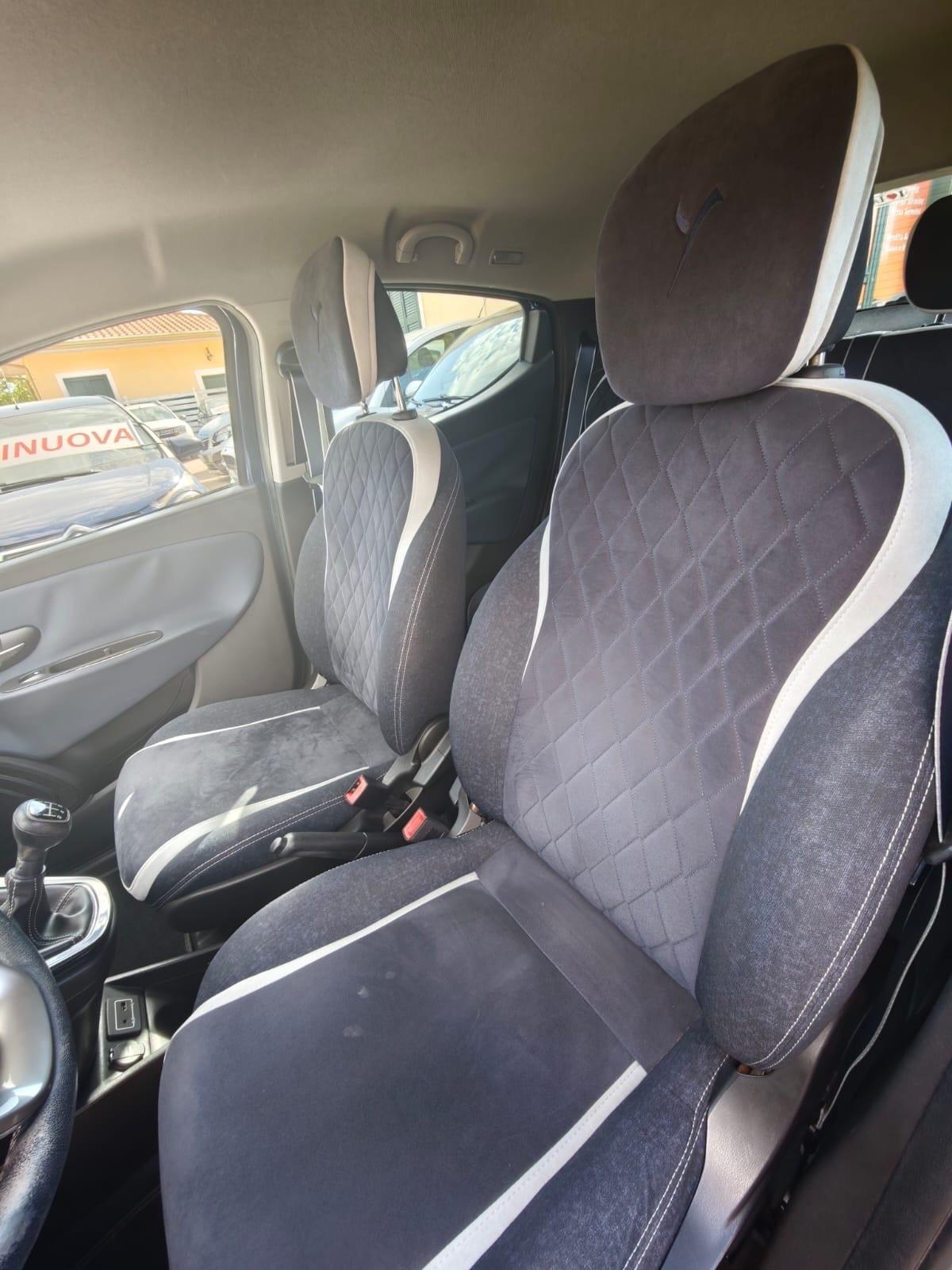 Lancia Ypsilon 1.3 MJT 16V 95 CV 5 porte S&S Platinum garantita 12 mesi