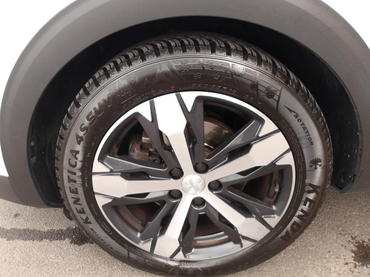 Peugeot 3008 1.2 Puretech t Allure 130cv eat8 AUTOMATICA