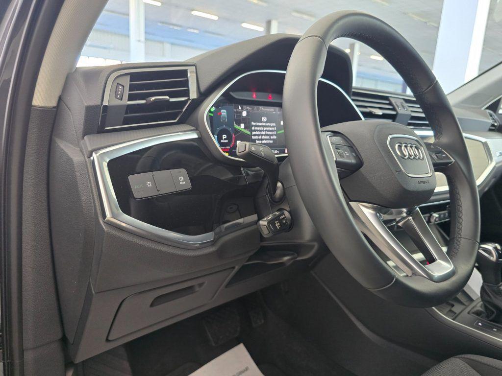 Audi Q3 Sportback 35 2.0 tdi S line edition s-tronic