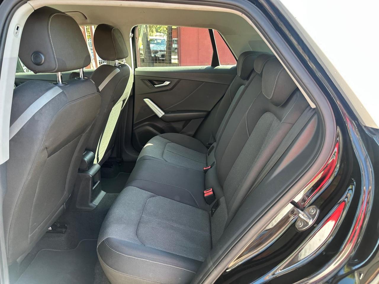 Audi Q2 30 TDI Admired fari led *promo*