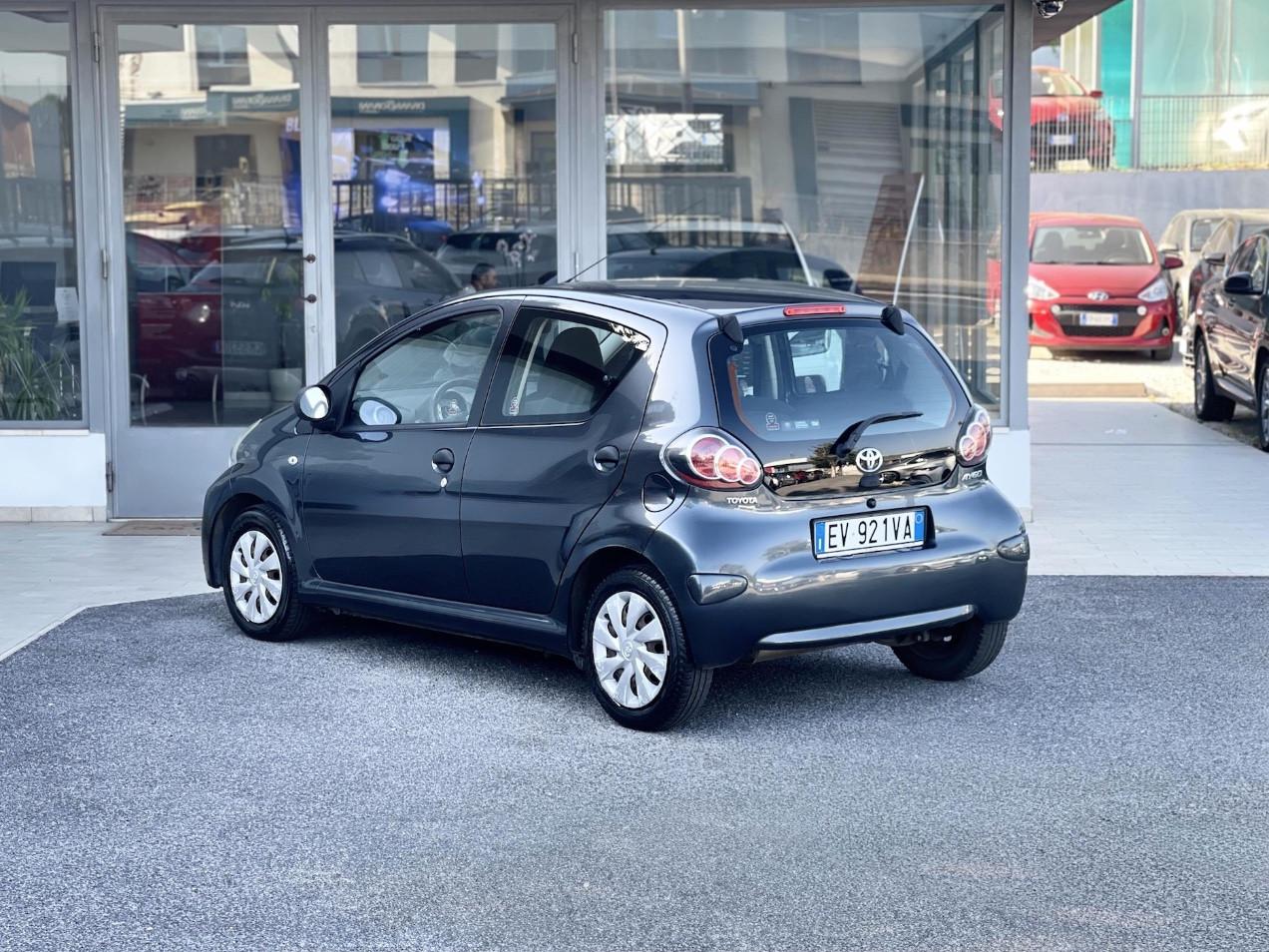 Toyota Aygo 5 Porte 1.0 Benzina 68CV E5 Neo - 2014