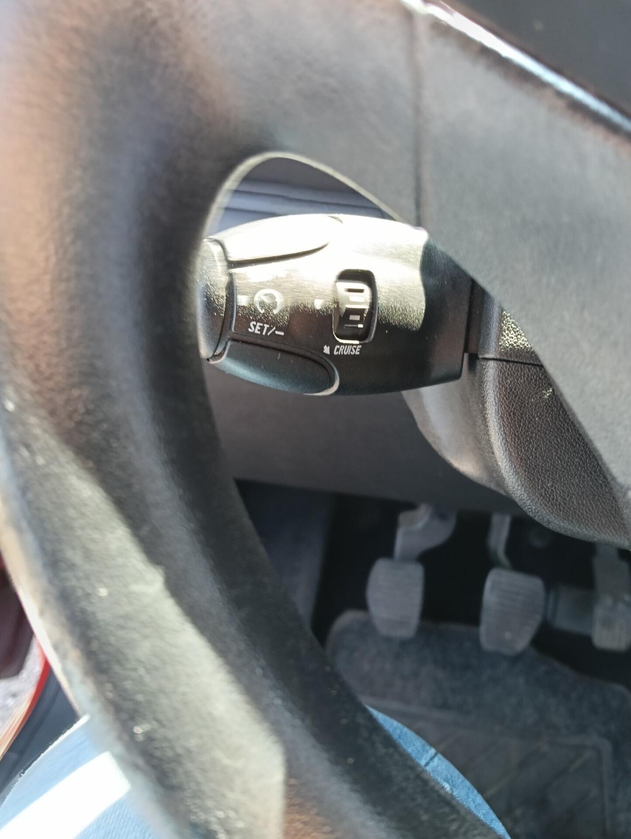 Peugeot 208 1.6 e-HDi 92 CV Stop&Start 5 porte Allure