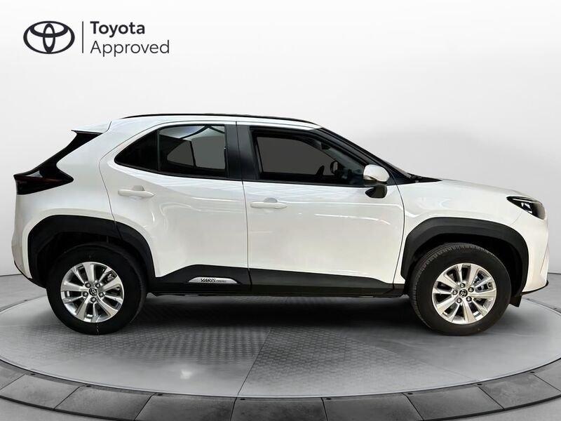 Toyota Yaris Cross 1.5h Active fwd 115 CV e-cvt