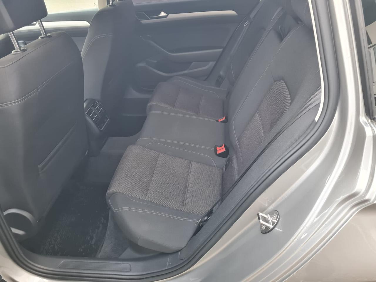 Volkswagen Passat PARI AL NUOVO