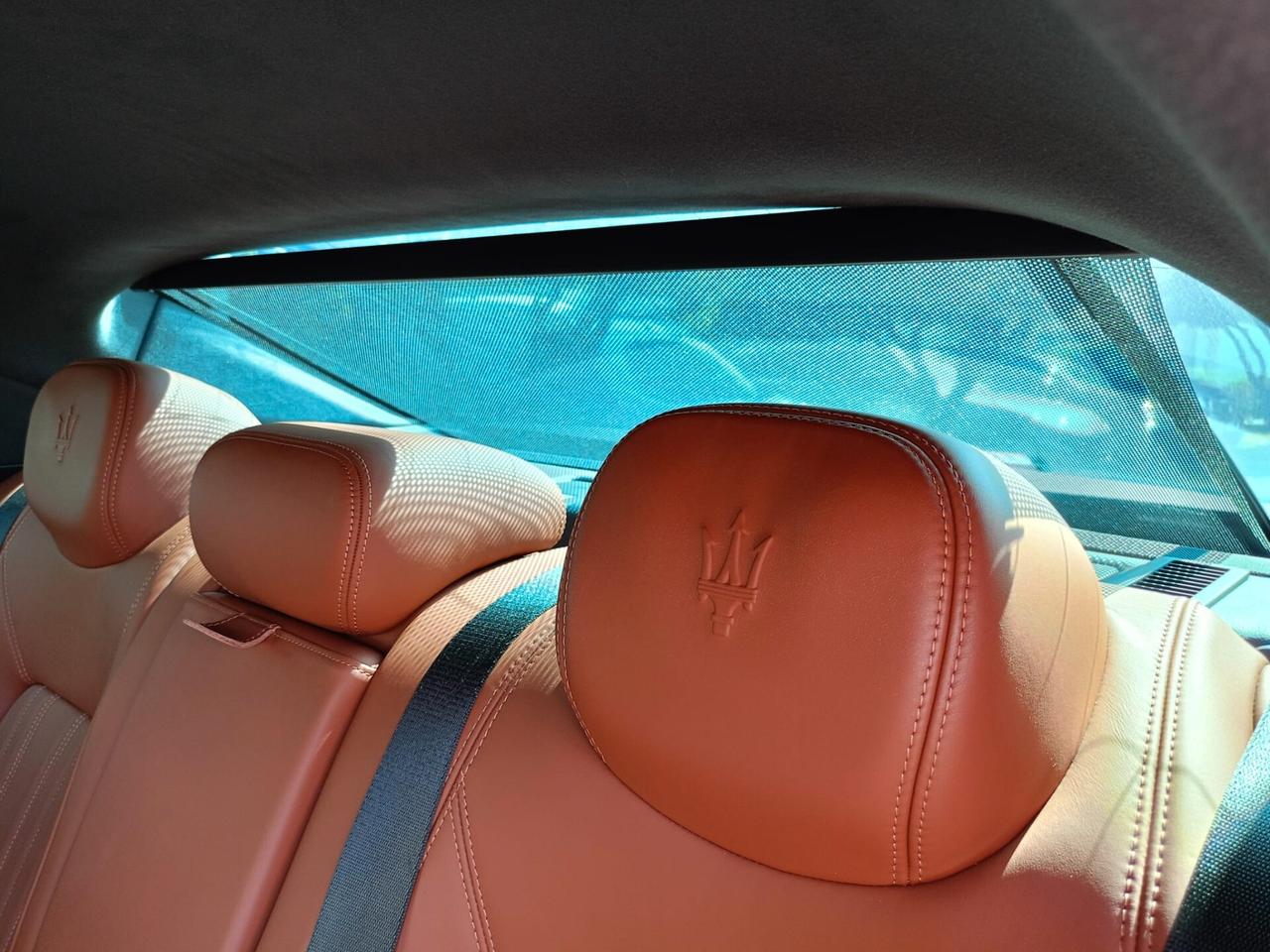 Maserati Ghibli 330 CV MHEV GT