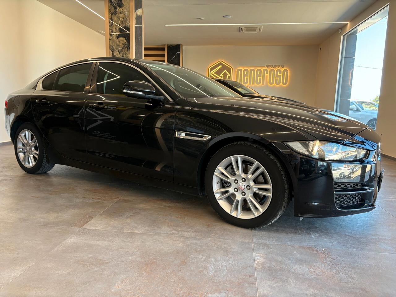 Jaguar XE 2.0 D Turbo 180CV aut. Prestige