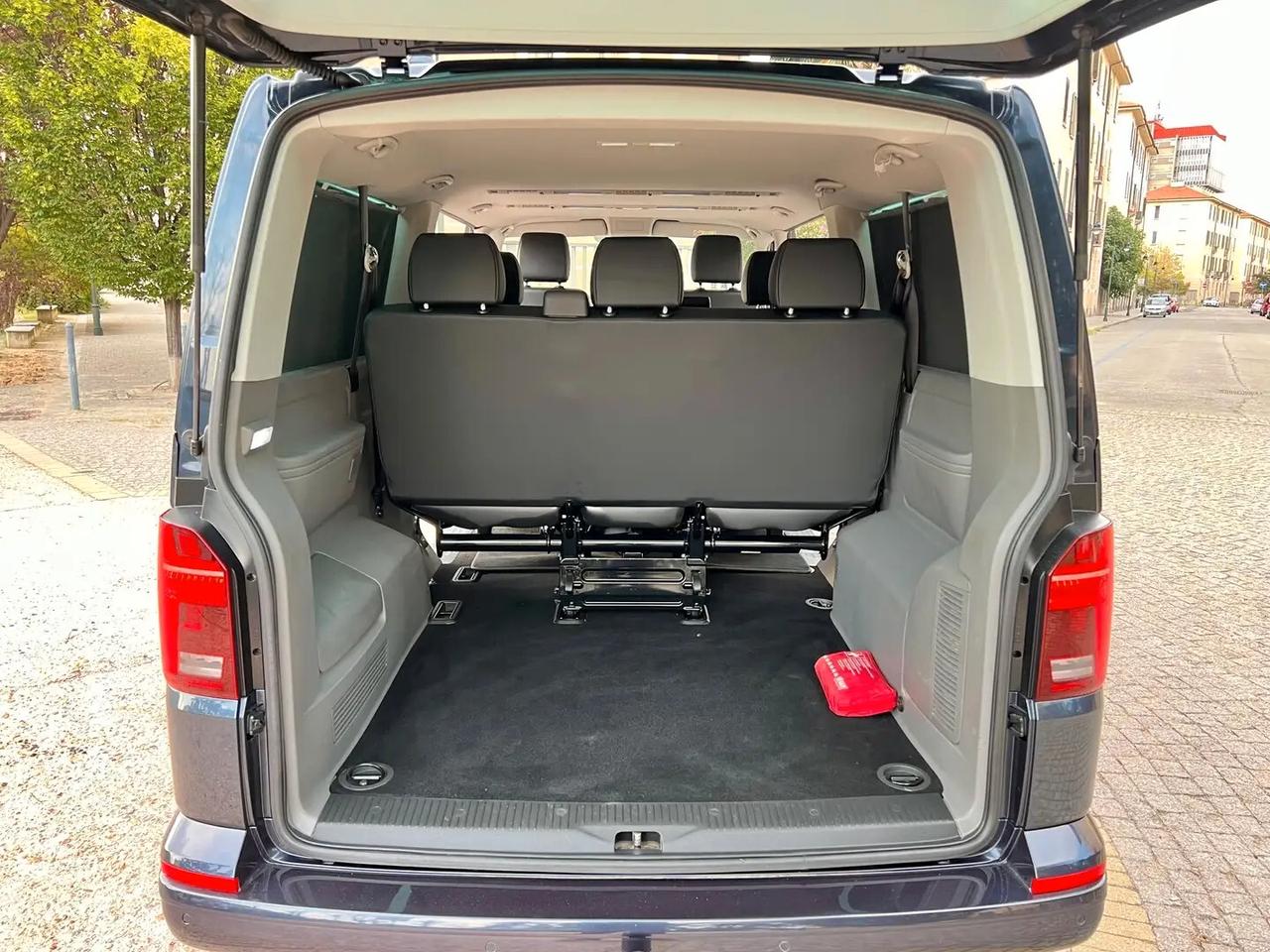 Volkswagen Caravelle 2.0 TDI 199CV DSG 4 Motion PL Cruise