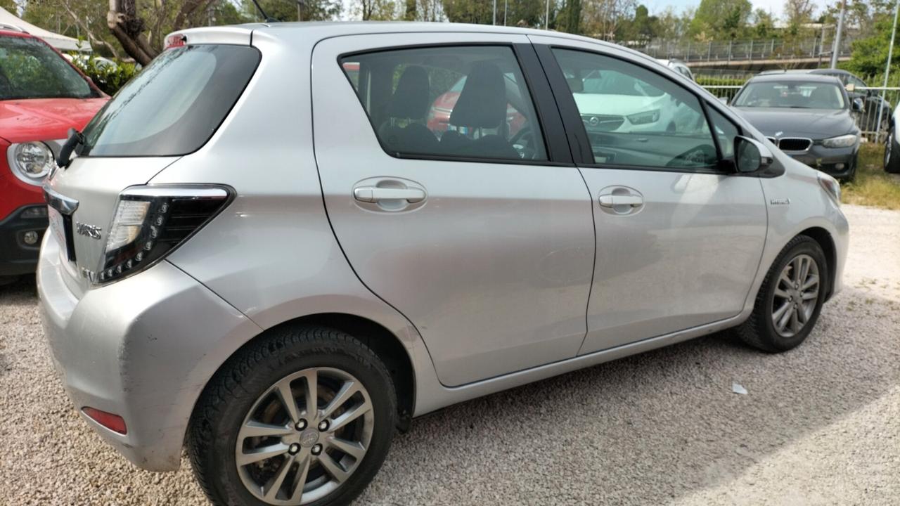 Toyota Yaris 1.5 Hybrid 5 porte Lounge**PREZZO REALE**