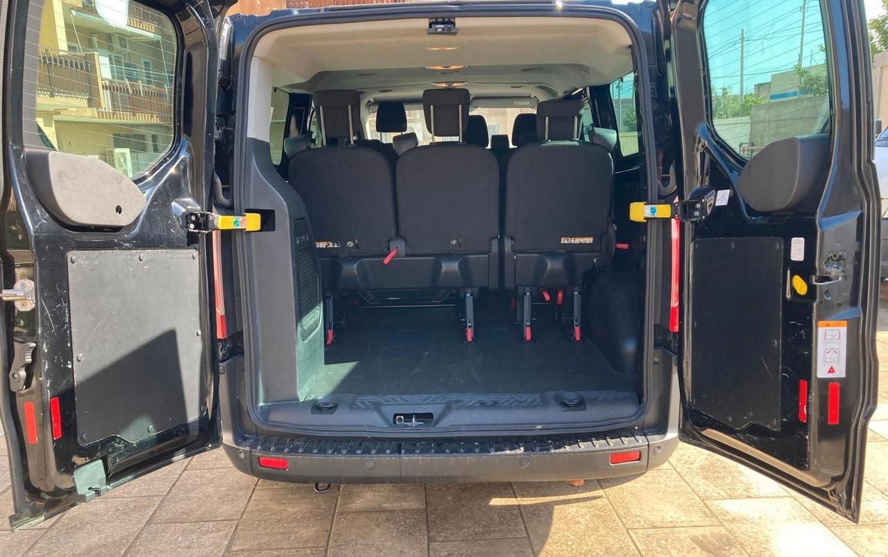 Ford Transit Custom Trasporto Persone 9 POSTI