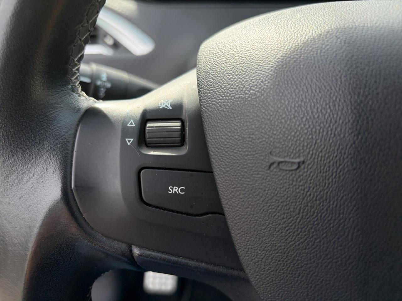 Peugeot 208 PureTech 82 5p. GPL Allure