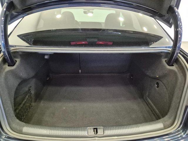 AUDI A3 1.6 TDI S tronic S-Line - NEOPAT. - Sens. Post.