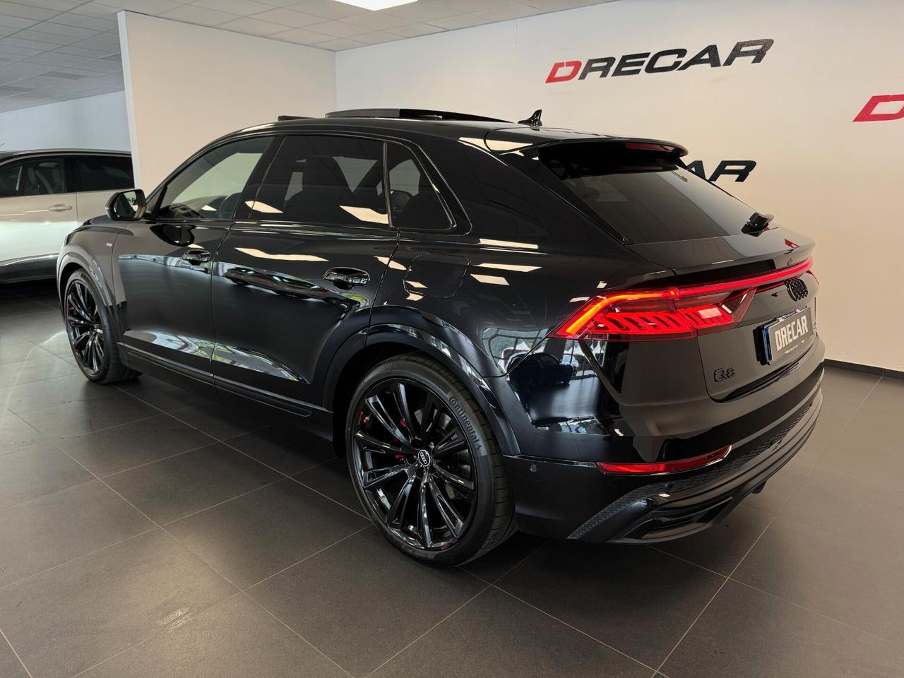 Audi Q8 55 TFSI e quattro tiptronic Sport S LINE