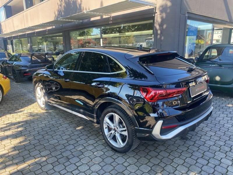 Audi Q3 Q3 SPB 40 TDI quattro S tronic Identity Black 193 CV