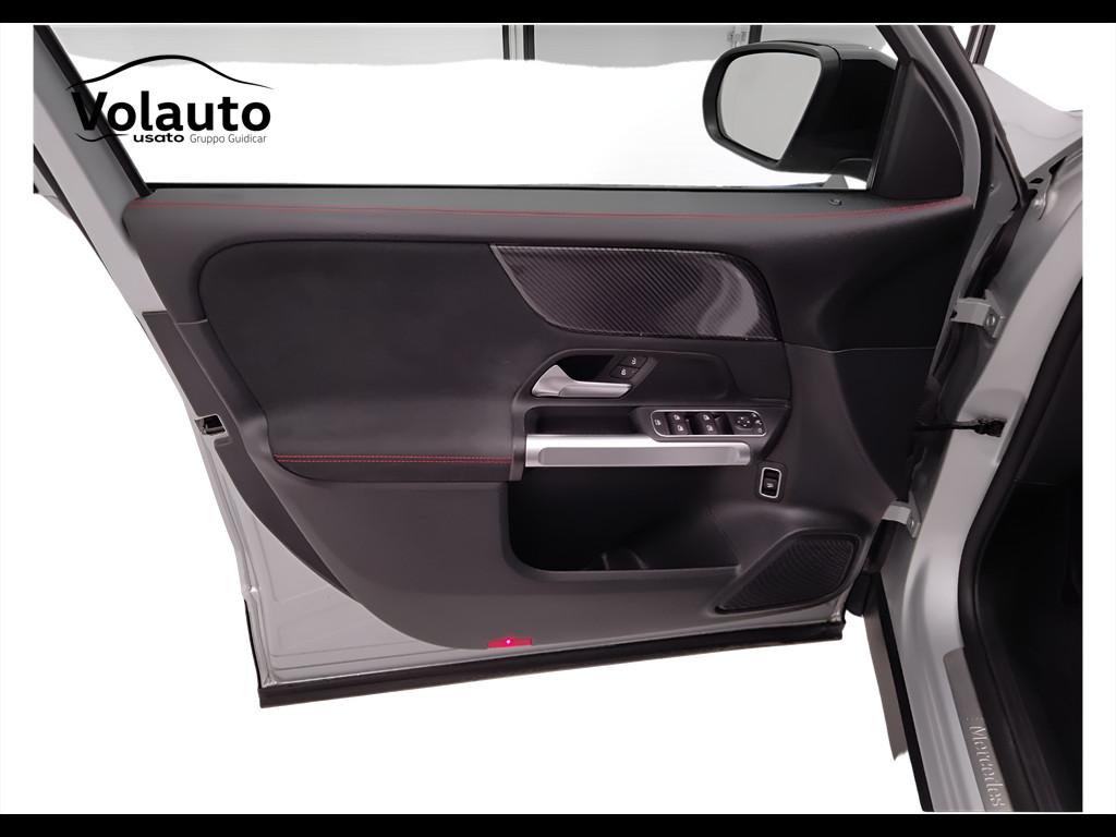 Mercedes-Benz GLB - X247 2019 - GLB 200 d Premium Easy Tech auto