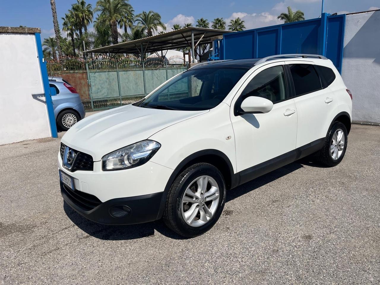Nissan qashqai 1.5 dci -7 Posti -Tekna-11/2012