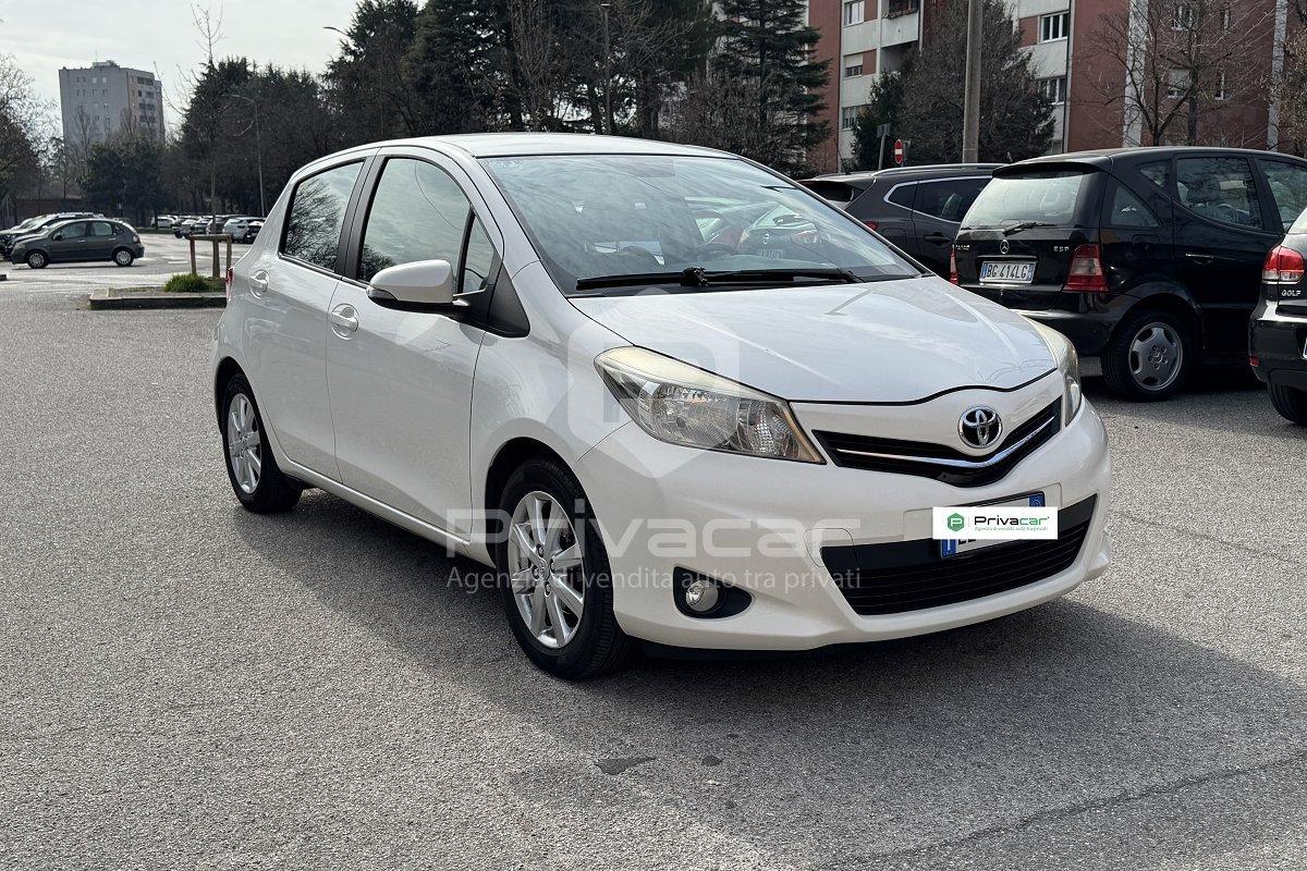 TOYOTA Yaris 1.3 5 porte Lounge