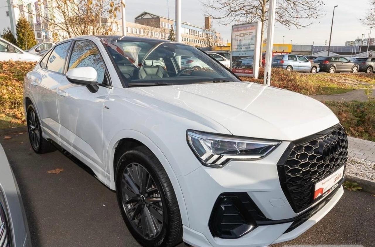 Audi Q3 45 TFSI S tronic S LINE interno esterno Cerchi Sonos Tetto
