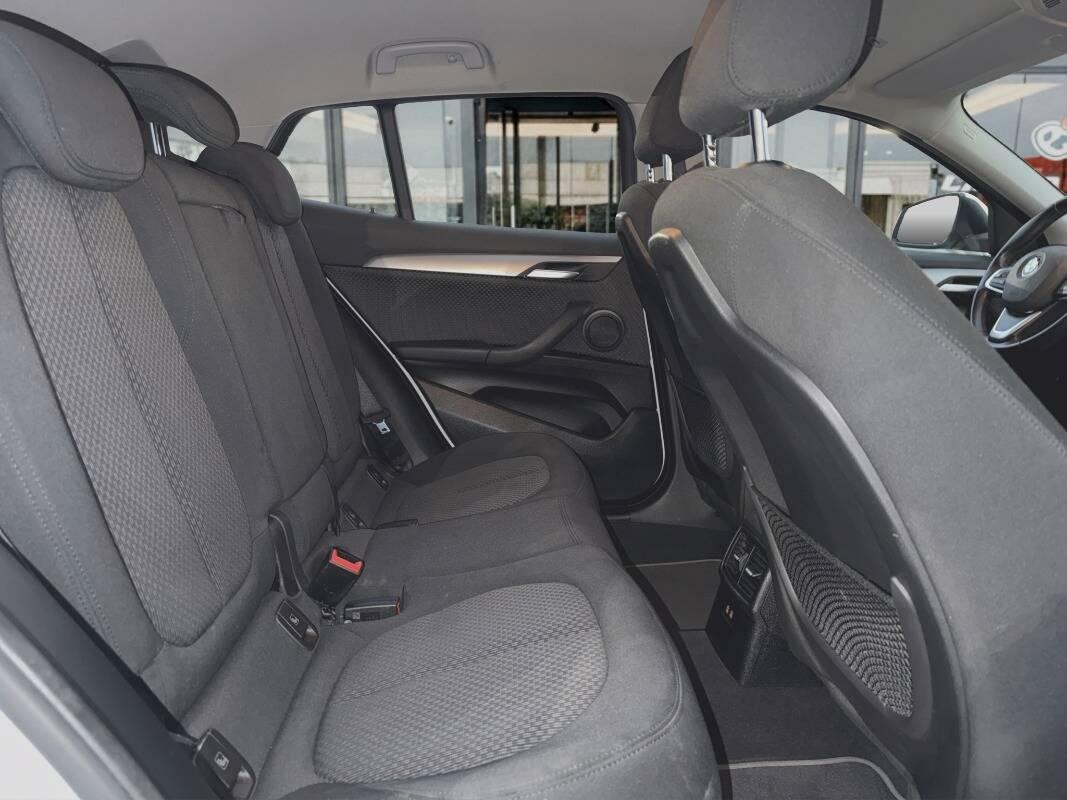 BMW X2 Sdrive16d Business X auto