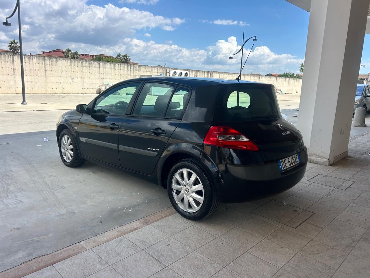Renault Megane Mégane 1.5 dCi/105CV 4 porte Luxe
