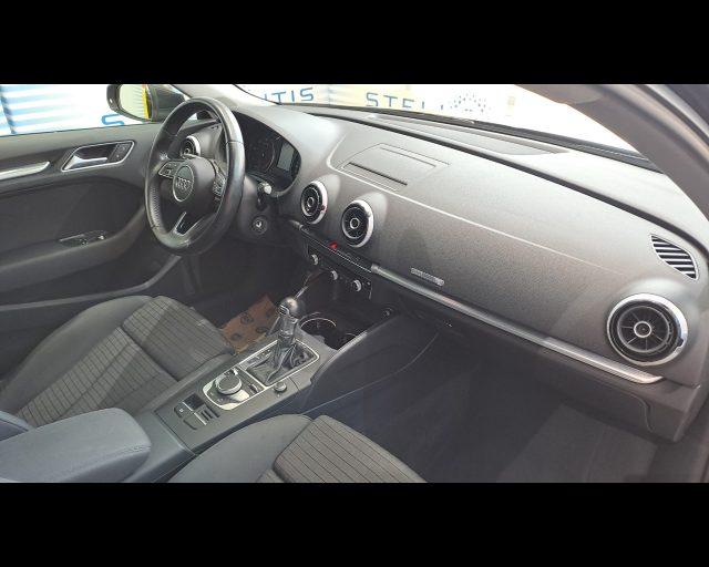 AUDI A3 1.6 tdi 110cv s-tronic