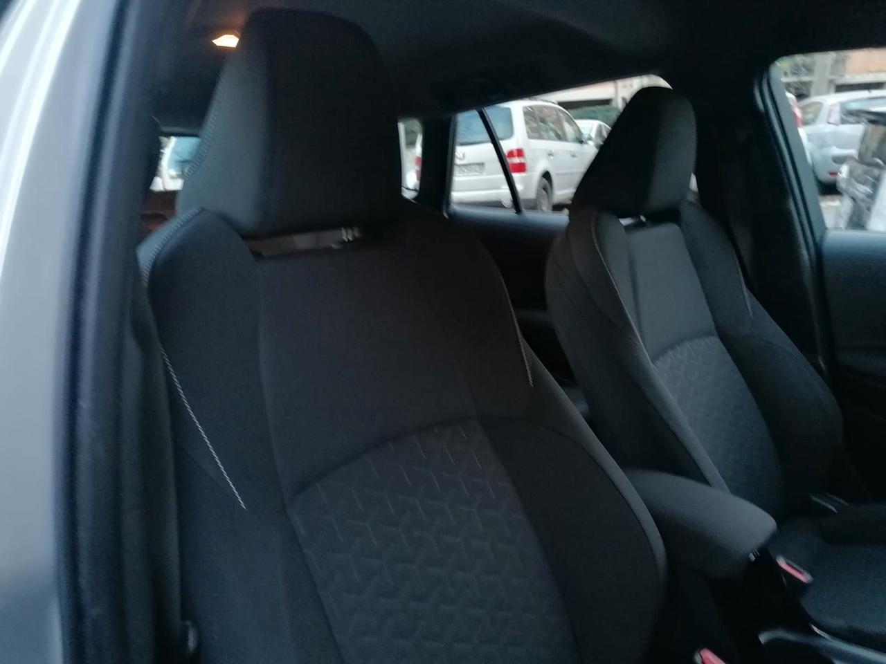Toyota Corolla SW Hybrid NO OBBL. FINANZ. Business