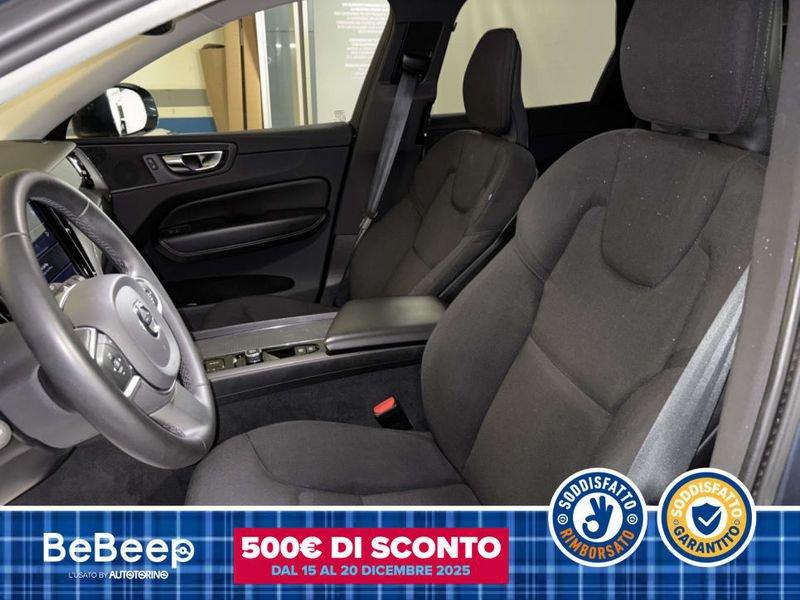 Volvo XC60 2.0 B4 MOMENTUM PRO AWD AUTO