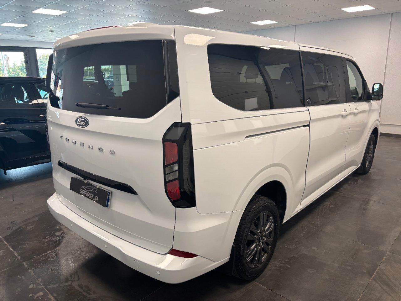 Ford Tourneo Custom 9 Posti Passo Lungo L2 Titanium 2.0 Diesel