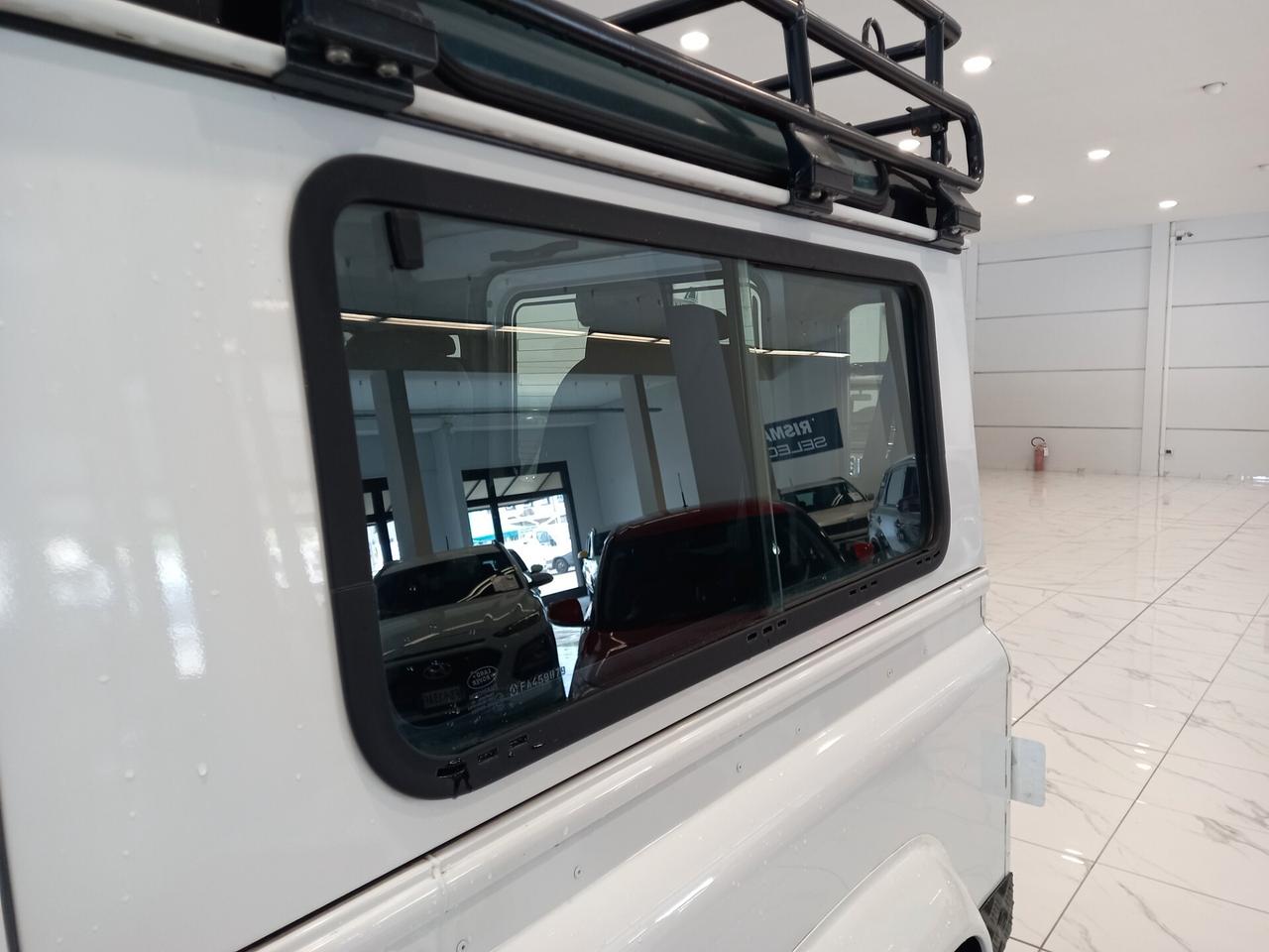 Land Rover Defender 90 2.2 EXPEDITION 032/100