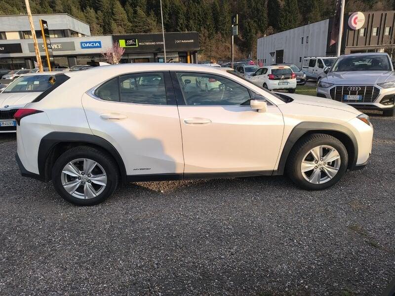 Lexus UX 250 H Hybrid 2 wd