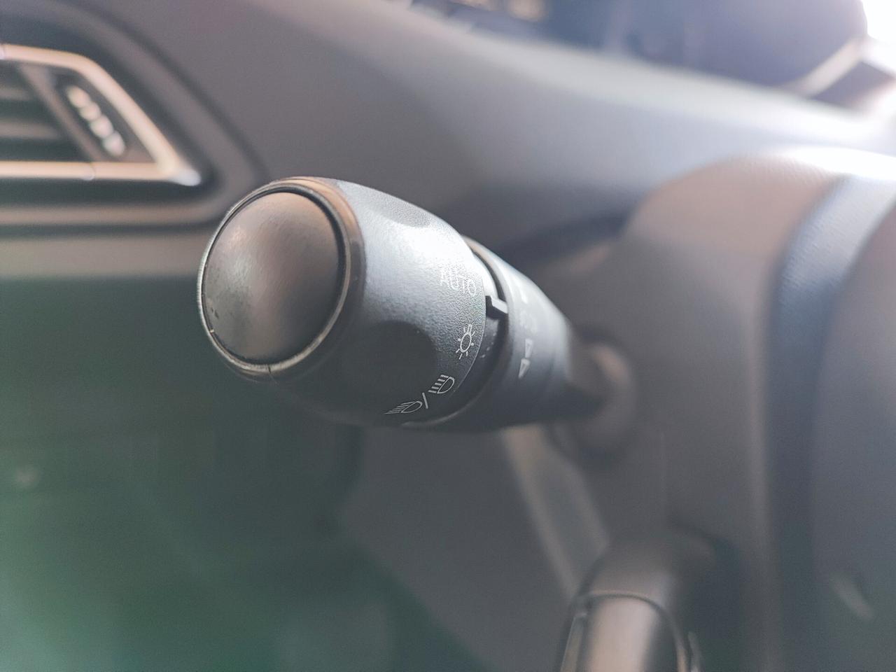 Peugeot 308 BlueHDi 120 S&S SW Business