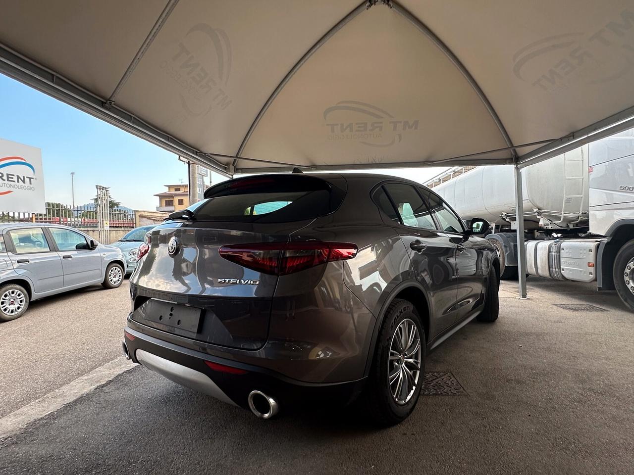 Alfa Romeo Stelvio 2.2 Turbodiesel 190 CV AT8 Q4 Business