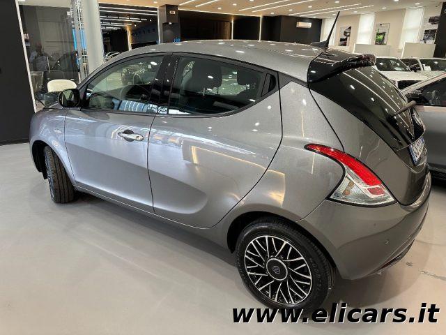 LANCIA Ypsilon 1.0 FireFly 5 porte S&S Hybrid Oro