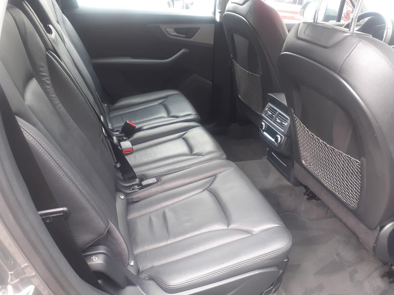 Audi Q7 3.0 TDI 272 CV quattro tiptronic Business Plus 7 POSTI