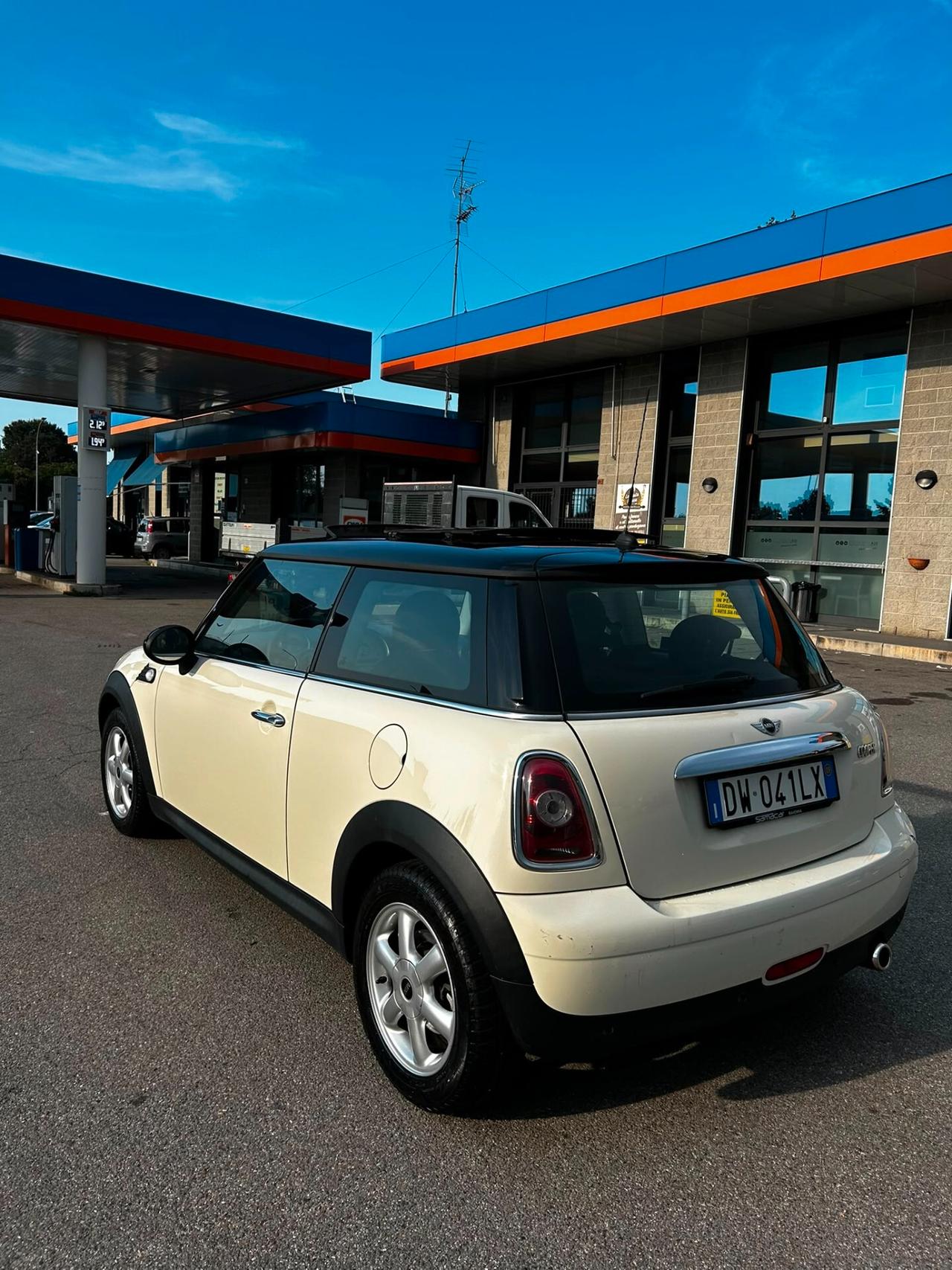 Mini 1.6 16V One (72kW)