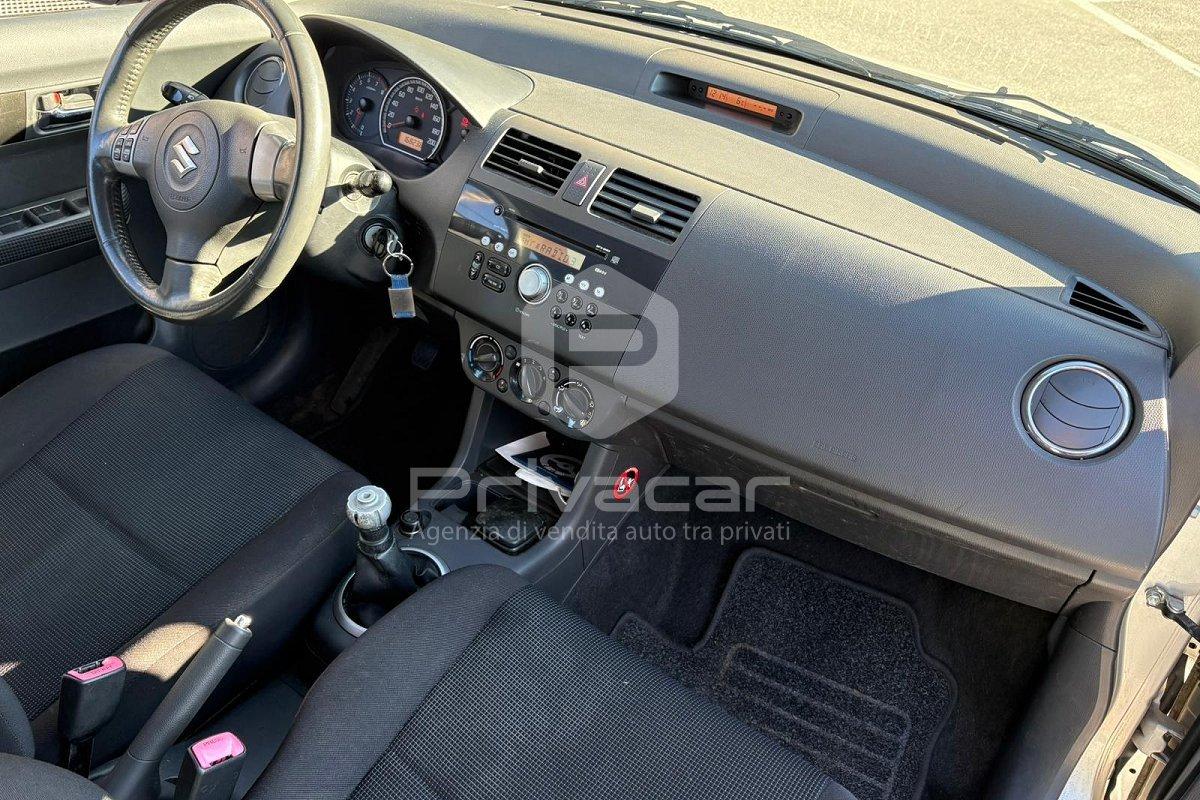 SUZUKI Swift 1.3 4x4 5p. GL