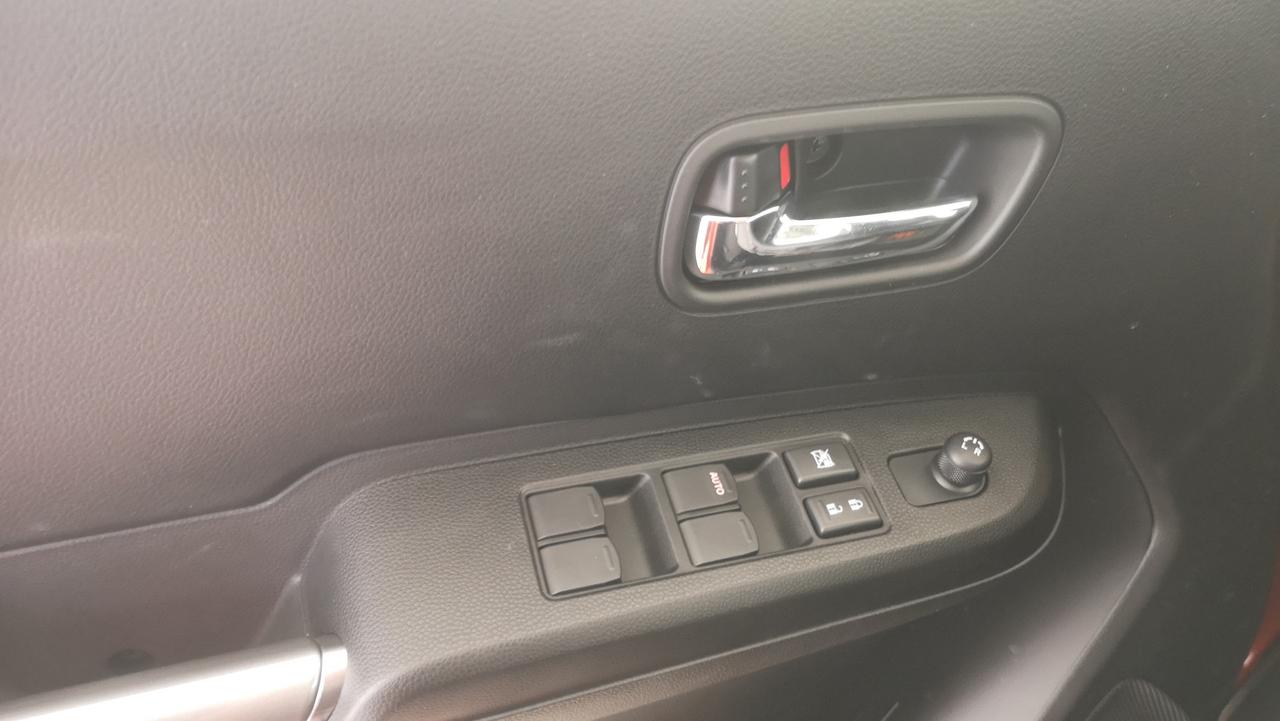 SUZUKI Ignis 1.2h Top 2wd