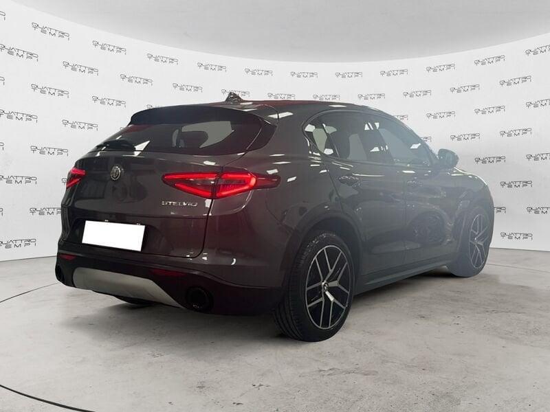Alfa Romeo Stelvio 2.2 TD 160 CV Super Business AT8 RWD