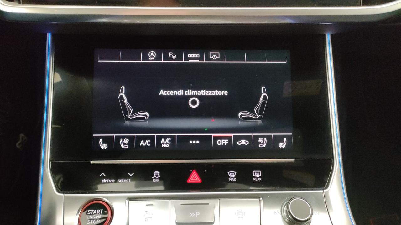 AUDI RS6 Avant 4.0 mhev performance quattro tiptronic