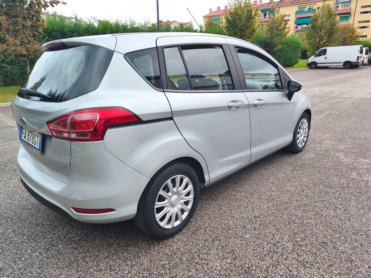 Ford B-Max 1.0 BENZINA NEOPATENTATI GARAN.