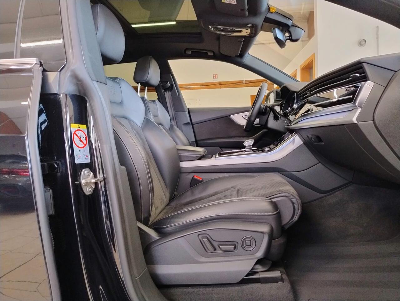 AUDI Q8 50 TDI quattro tiptronic S LINE TETTO RADAR