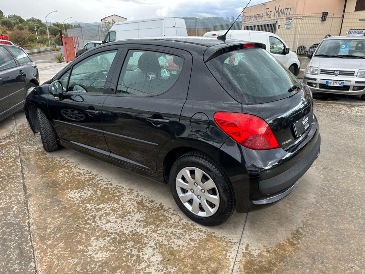 Peugeot 207 1.6 HDi 90CV 5p. XS